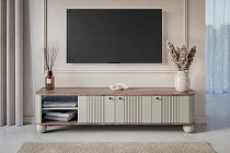 Černá třídvéřová TV skříňka Vesper 187 cm  - Kašmír / Ořech / Černé úchytky